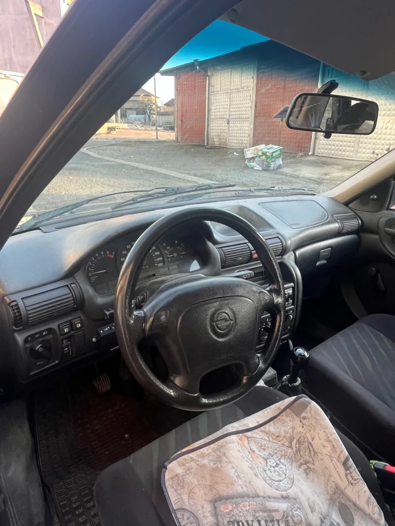 Opel Astra Бензин+ газ, снимка 6 - Автомобили и джипове - 48028023