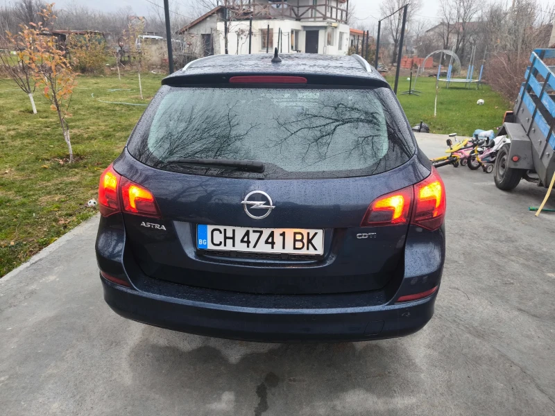 Opel Astra 1.7 125 коня sports tourer, снимка 7 - Автомобили и джипове - 48200509