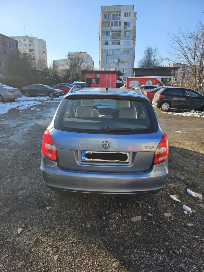 Skoda Fabia Комби, снимка 8 - Автомобили и джипове - 48493980