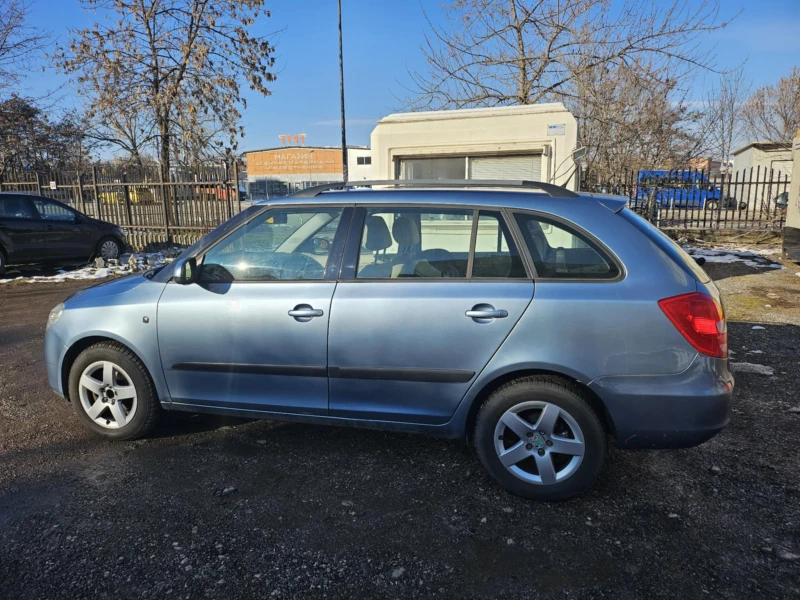 Skoda Fabia Комби, снимка 3 - Автомобили и джипове - 48493980