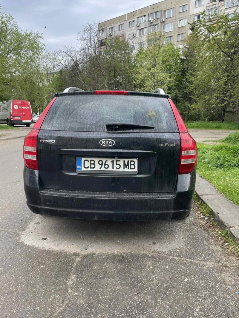 Kia Ceed 1.6, снимка 3 - Автомобили и джипове - 50987841
