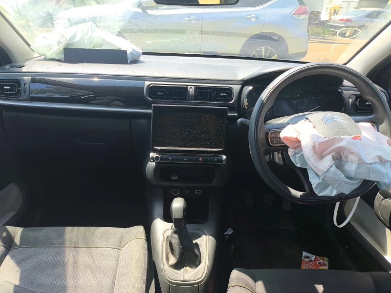 Citroen C3 1.2i, снимка 6 - Автомобили и джипове - 50878284