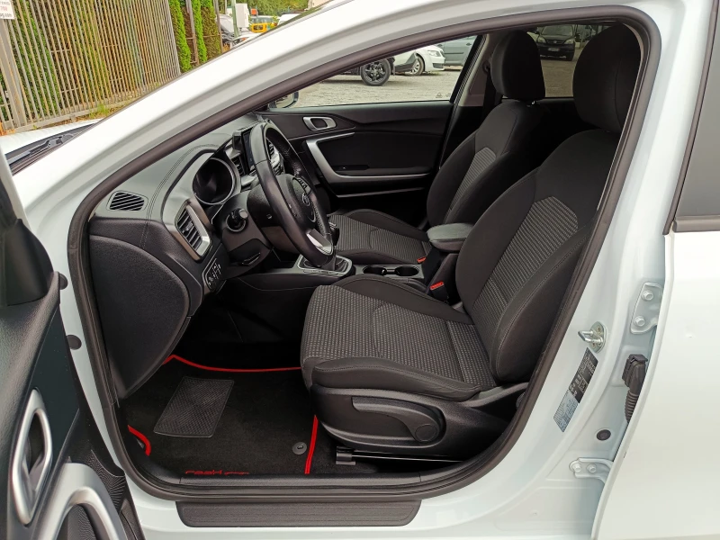 Kia Ceed 1.6 CRDi* GT Line* Face* Euro 6D* NAVI* КАМЕРА* , снимка 9 - Автомобили и джипове - 50977026