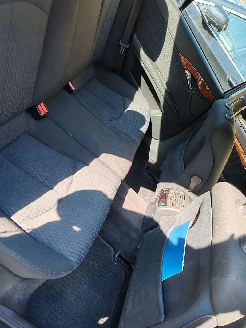 Mercedes-Benz E 320 W211, снимка 9 - Автомобили и джипове - 53066788
