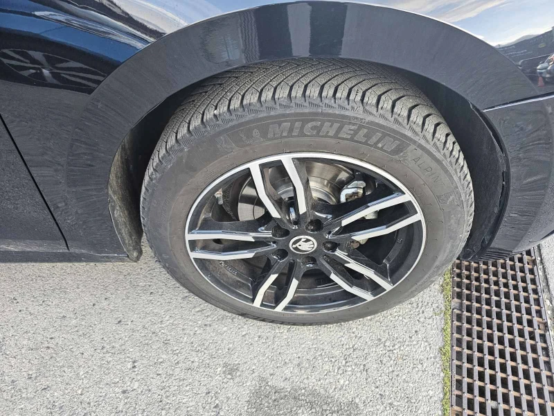 Skoda Octavia 2.0 dCi 115 hp EDC, снимка 16 - Автомобили и джипове - 52315386