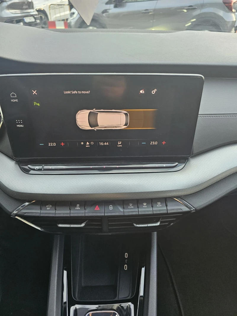 Skoda Octavia 2.0 dCi 115 hp EDC, снимка 10 - Автомобили и джипове - 52315386