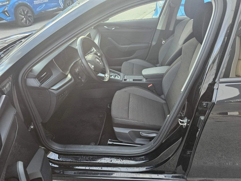 Skoda Octavia 2.0 dCi 115 hp EDC, снимка 13 - Автомобили и джипове - 52315386