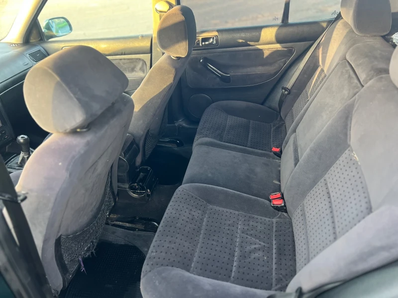 VW Golf 1.9TD?, снимка 9 - Автомобили и джипове - 52448928