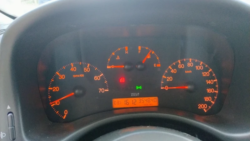 Fiat Punto, снимка 10 - Автомобили и джипове - 52631594