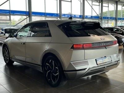 Hyundai Ioniq 5 UNIQ* 325H.P.* 77.4KW* AWD* 18000KM* SOH100%* ГАРА, снимка 5 - Автомобили и джипове - 53010585