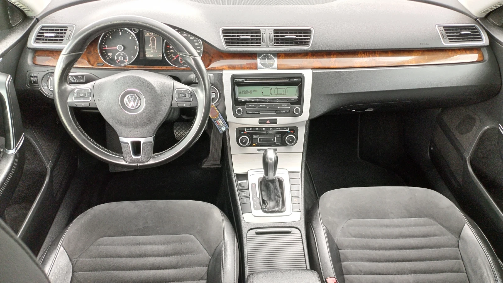 VW Passat 2.0TDI DSG - изображение 9
