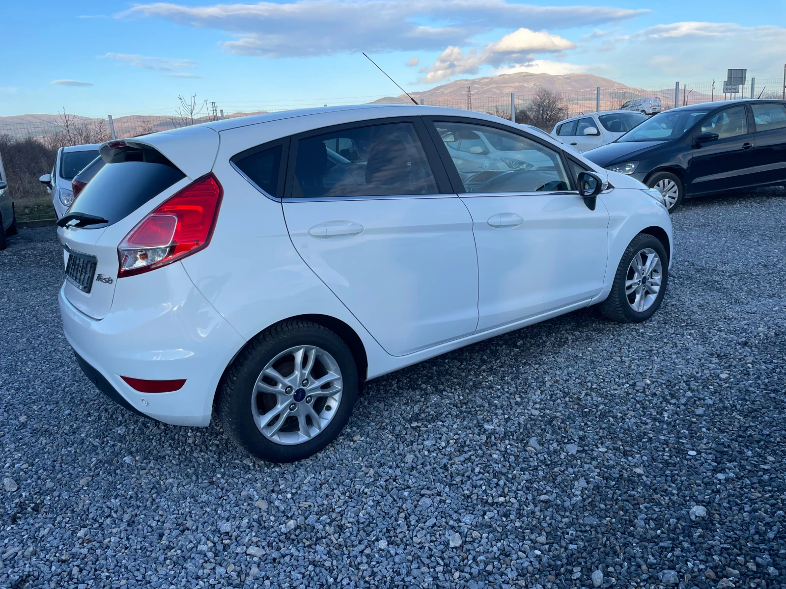 Ford Fiesta 1.0 I EVRO 6 - изображение 8