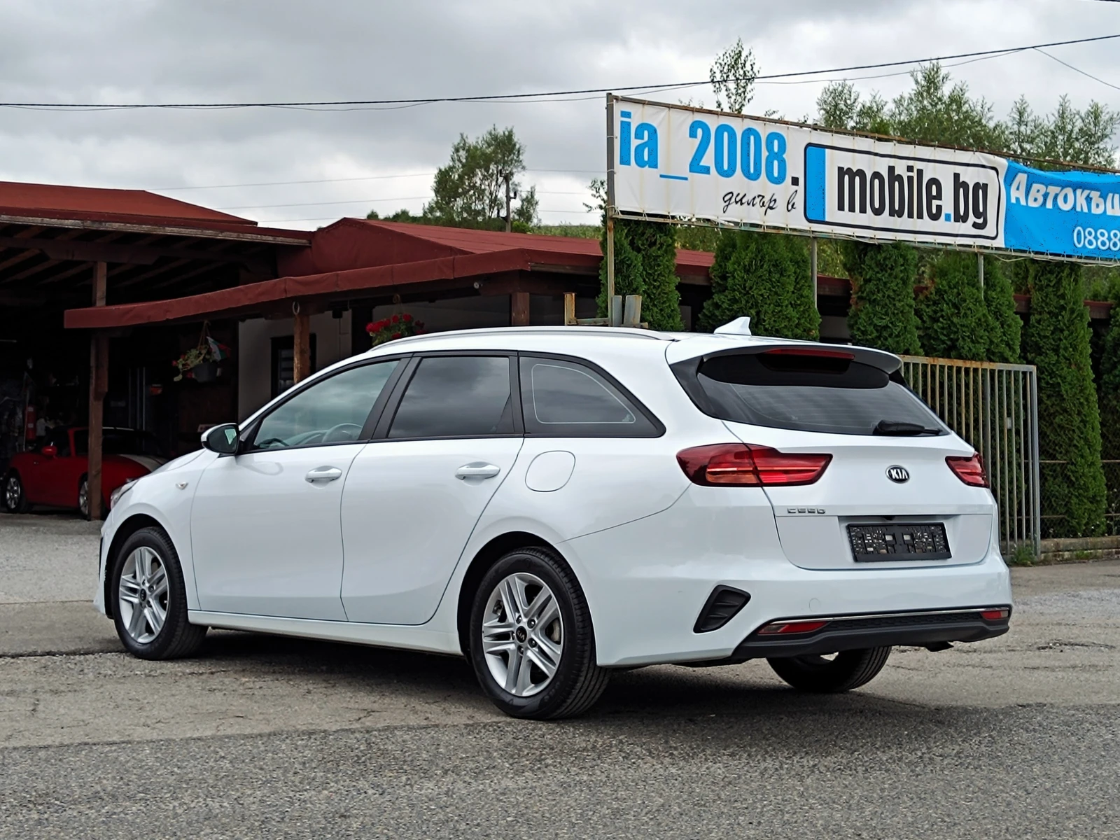 Kia Ceed 1.6 CRDi* GT Line* Face* Euro 6D* NAVI* КАМЕРА*  - изображение 6