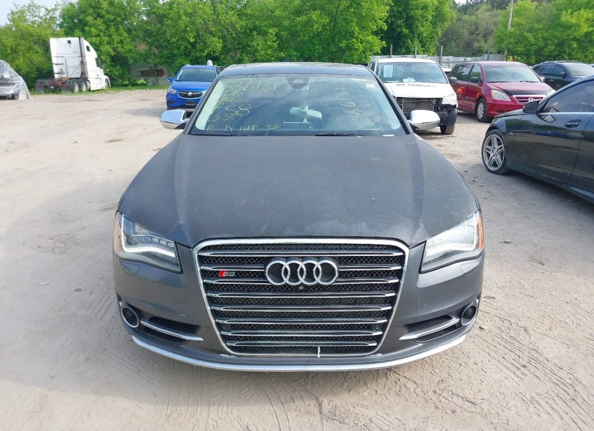 Audi S8 4.0T/39262km - изображение 2
