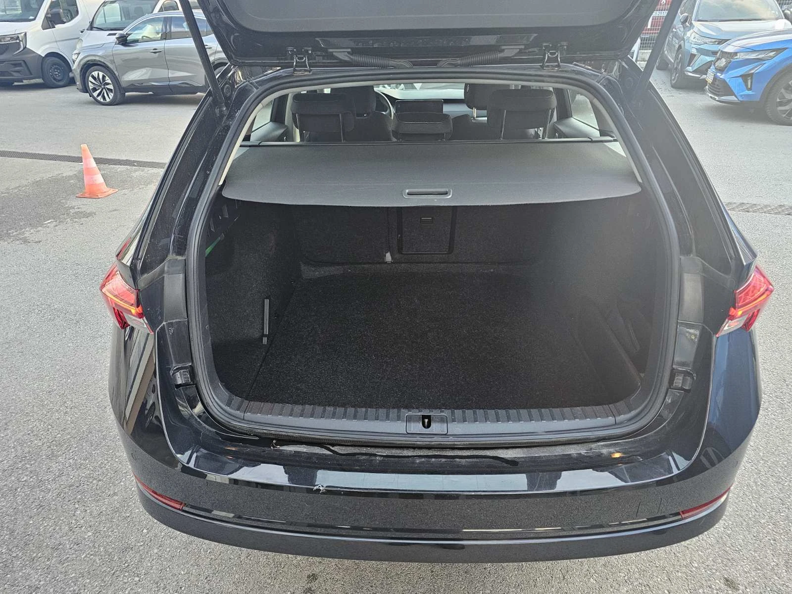 Skoda Octavia 2.0 dCi 115 hp EDC | Mobile.bg   15