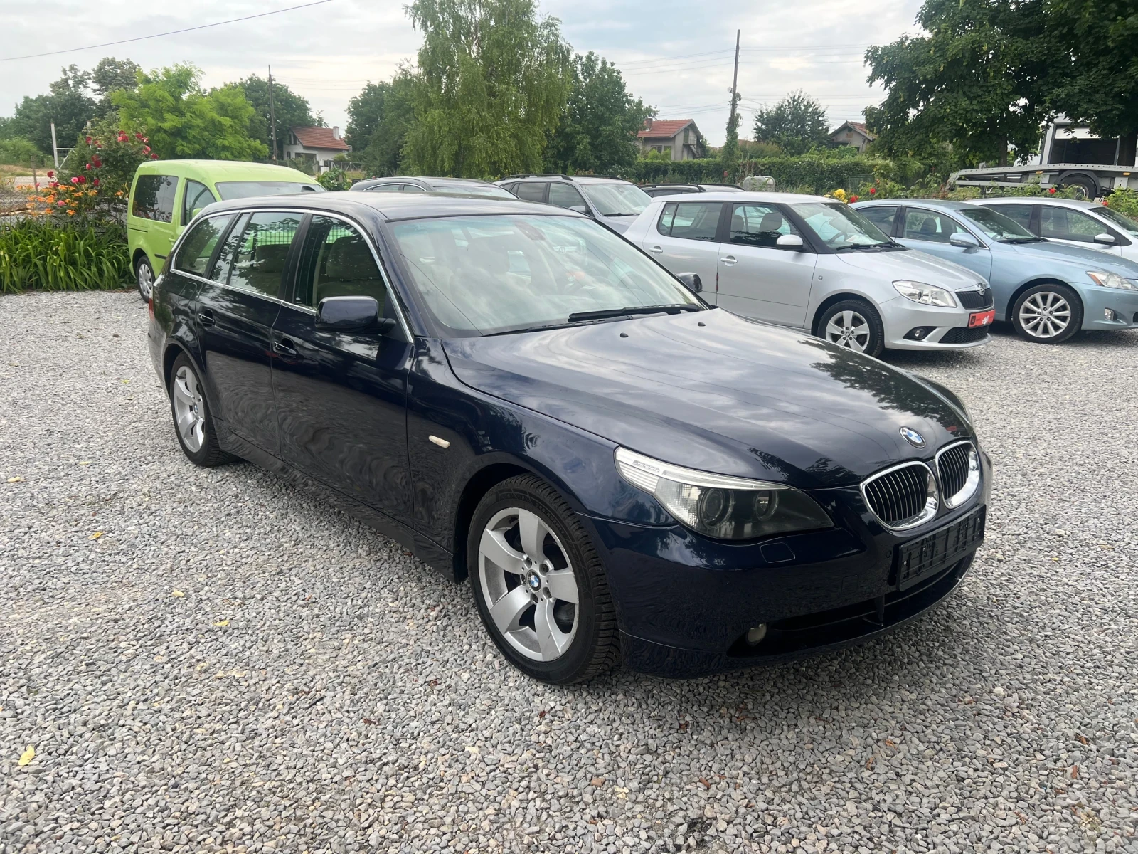 BMW 530 xDrive/231кс/Нави/Автомат, снимка 3 - Автомобили и джипове - 53563794