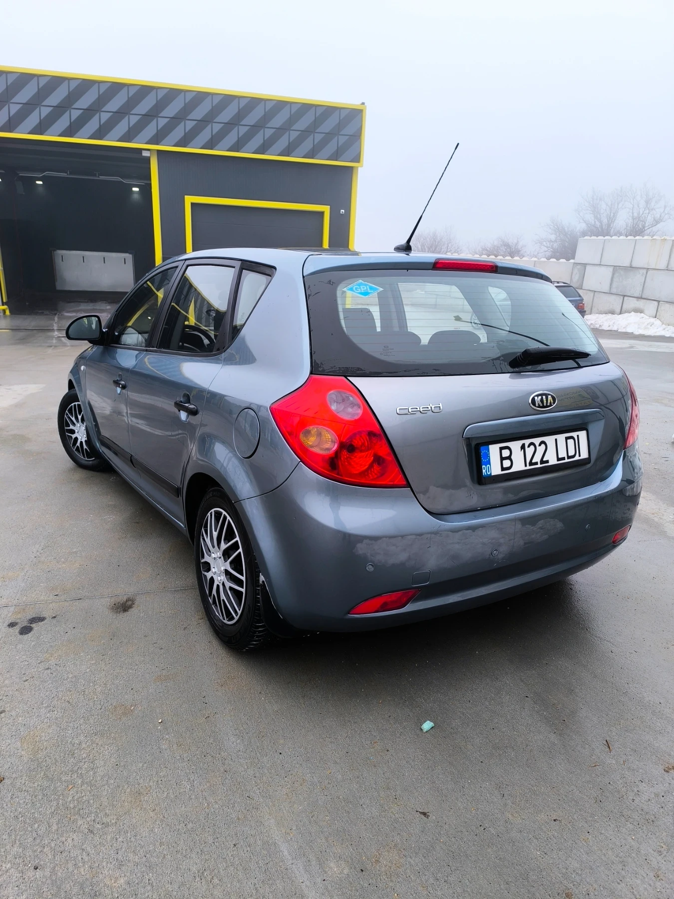 Kia Ceed 135000км. реални и проверени.Бензин/газ - изображение 4