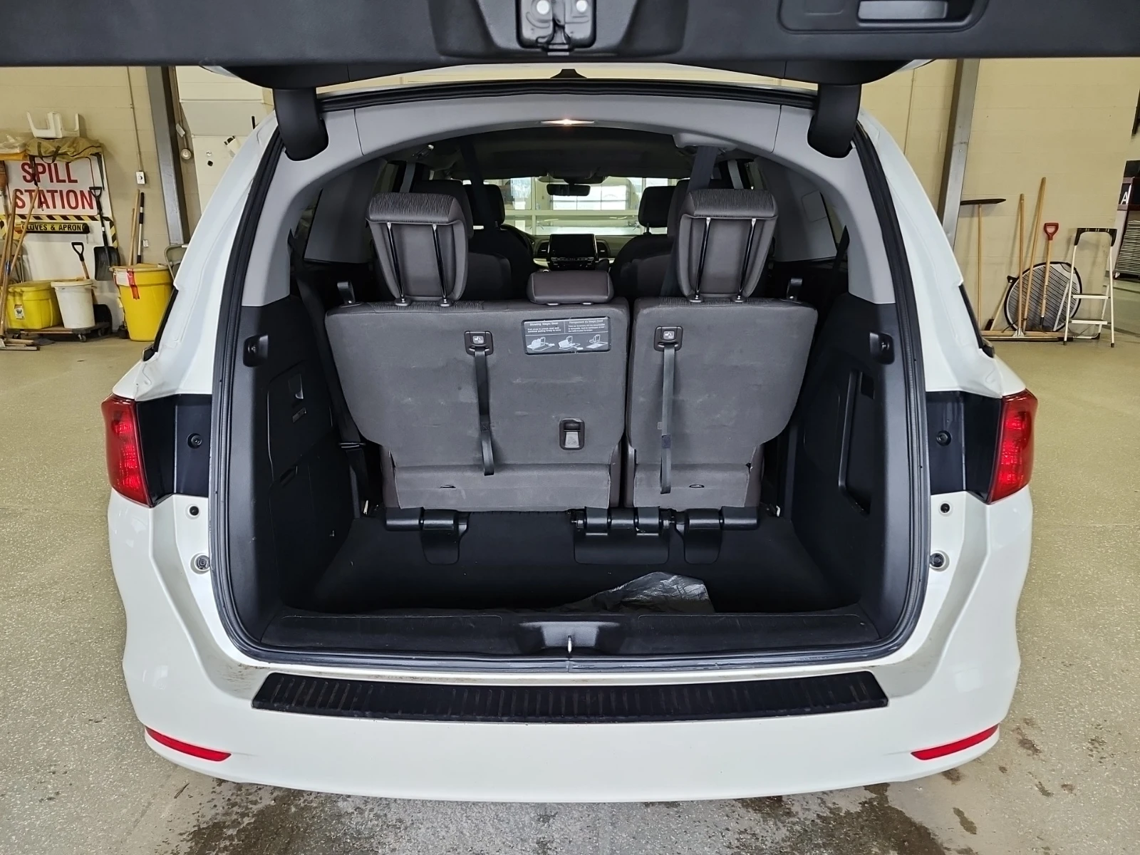 Honda Odyssey EX * CARFAX* , снимка 7 - Автомобили и джипове - 53760137