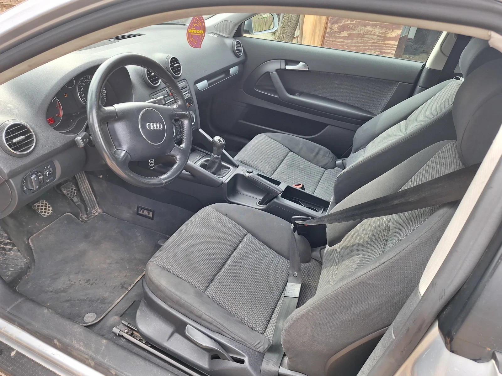 Audi A3 1.6, снимка 7 - Автомобили и джипове - 53931924