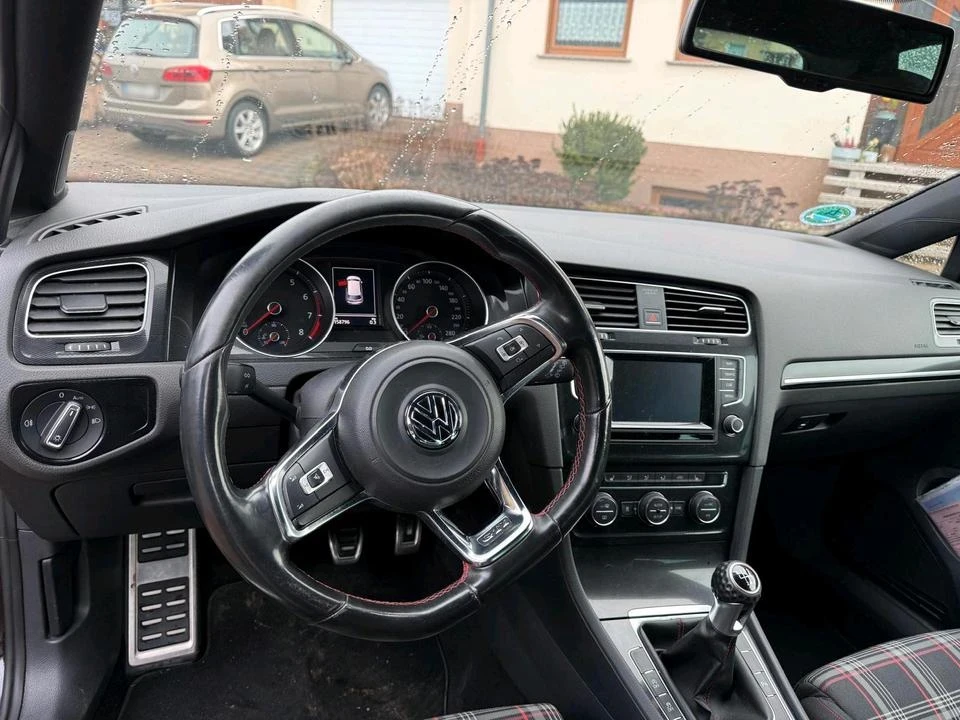 VW Golf, снимка 5 - Автомобили и джипове - 53956281