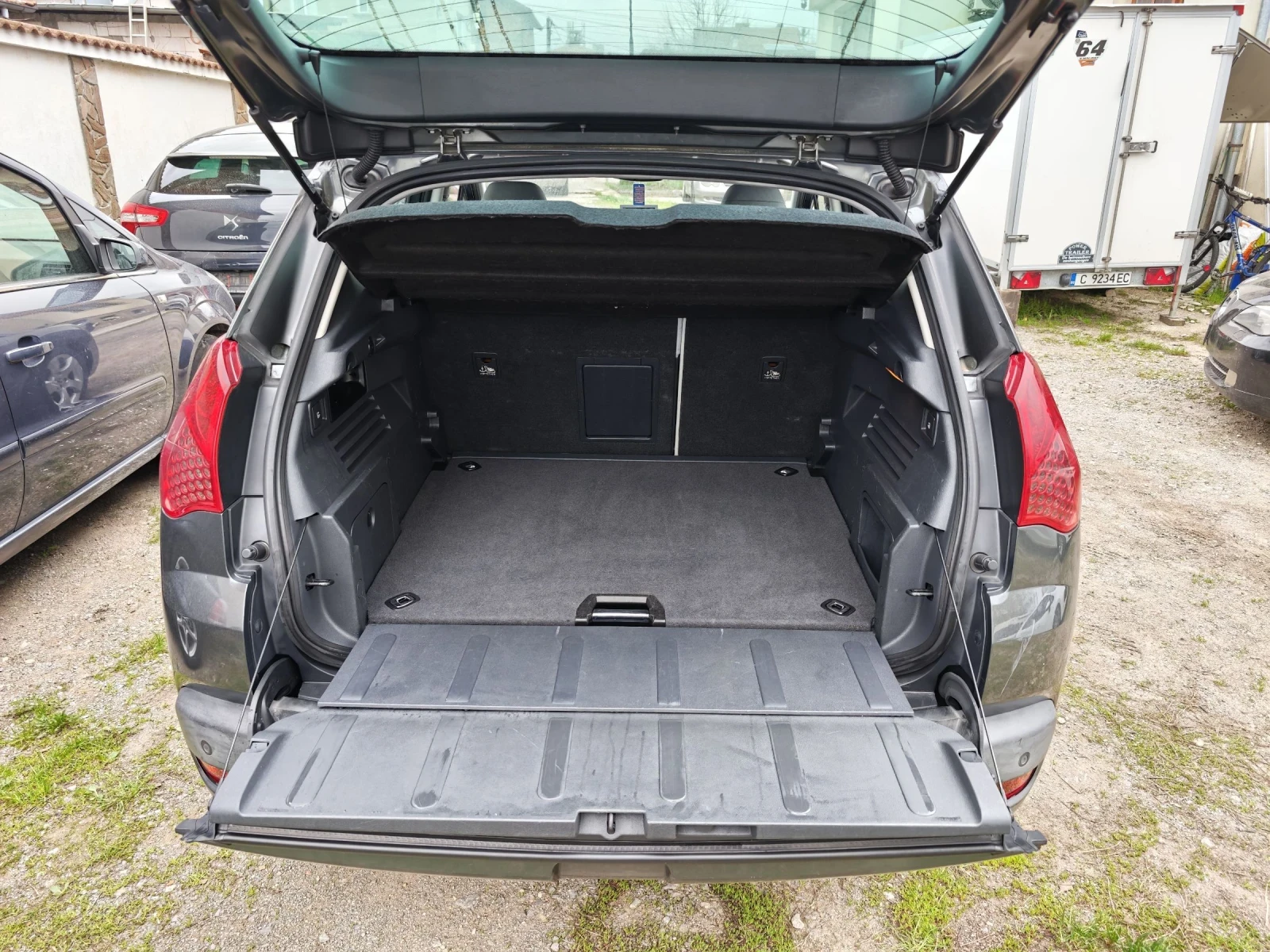 Peugeot 3008 1.6hdi, снимка 11 - Автомобили и джипове - 54226409