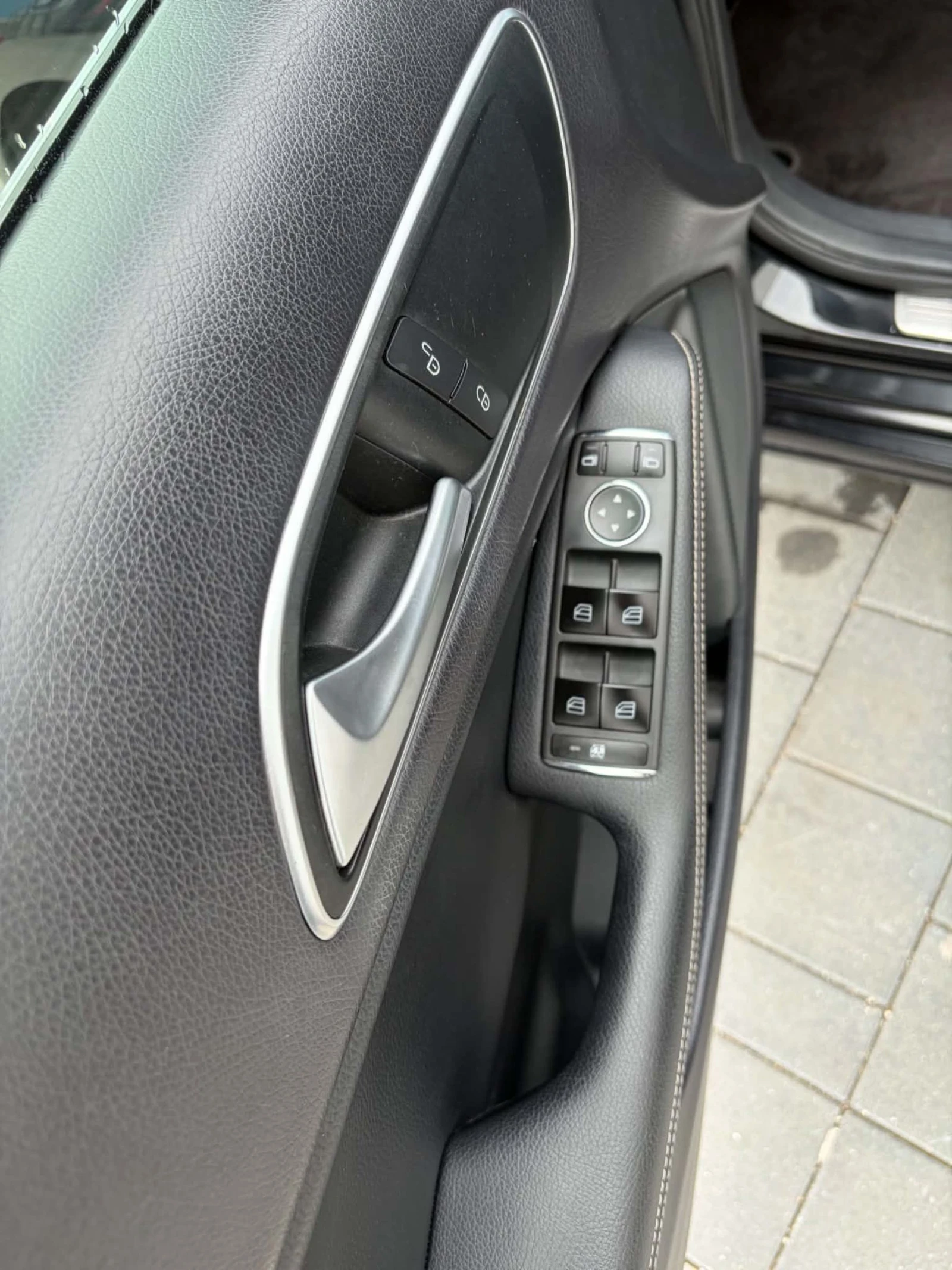Mercedes-Benz A 180, снимка 10 - Автомобили и джипове - 54486558