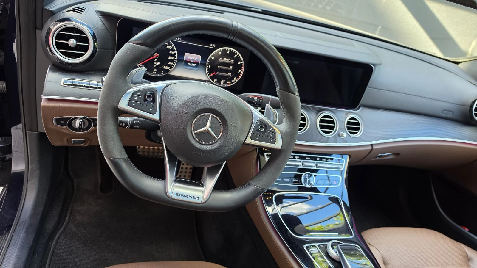 Mercedes-Benz E 43 AMG, снимка 5 - Автомобили и джипове - 54912018