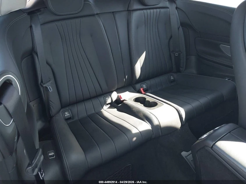 Mercedes-Benz E 400 RWD Автокредит Цена до България, снимка 13 - Автомобили и джипове - 55132775