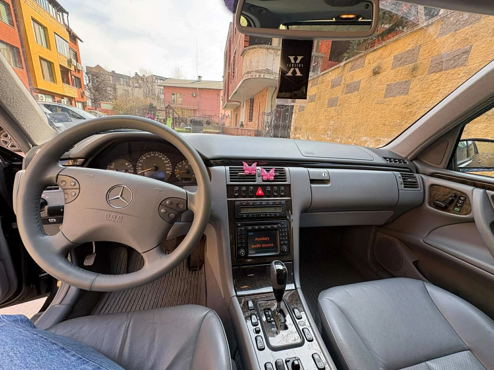 Mercedes-Benz E 320, снимка 2 - Автомобили и джипове - 55157719