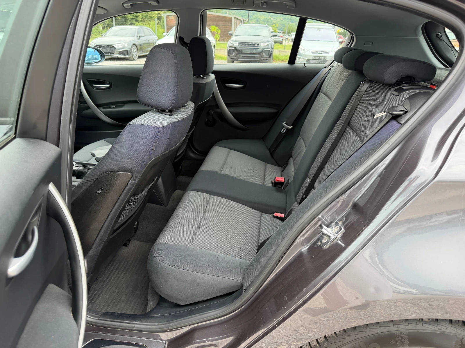 BMW 118 D 122к.с * Ксенон* * Климатик* , снимка 14 - Автомобили и джипове - 55212051