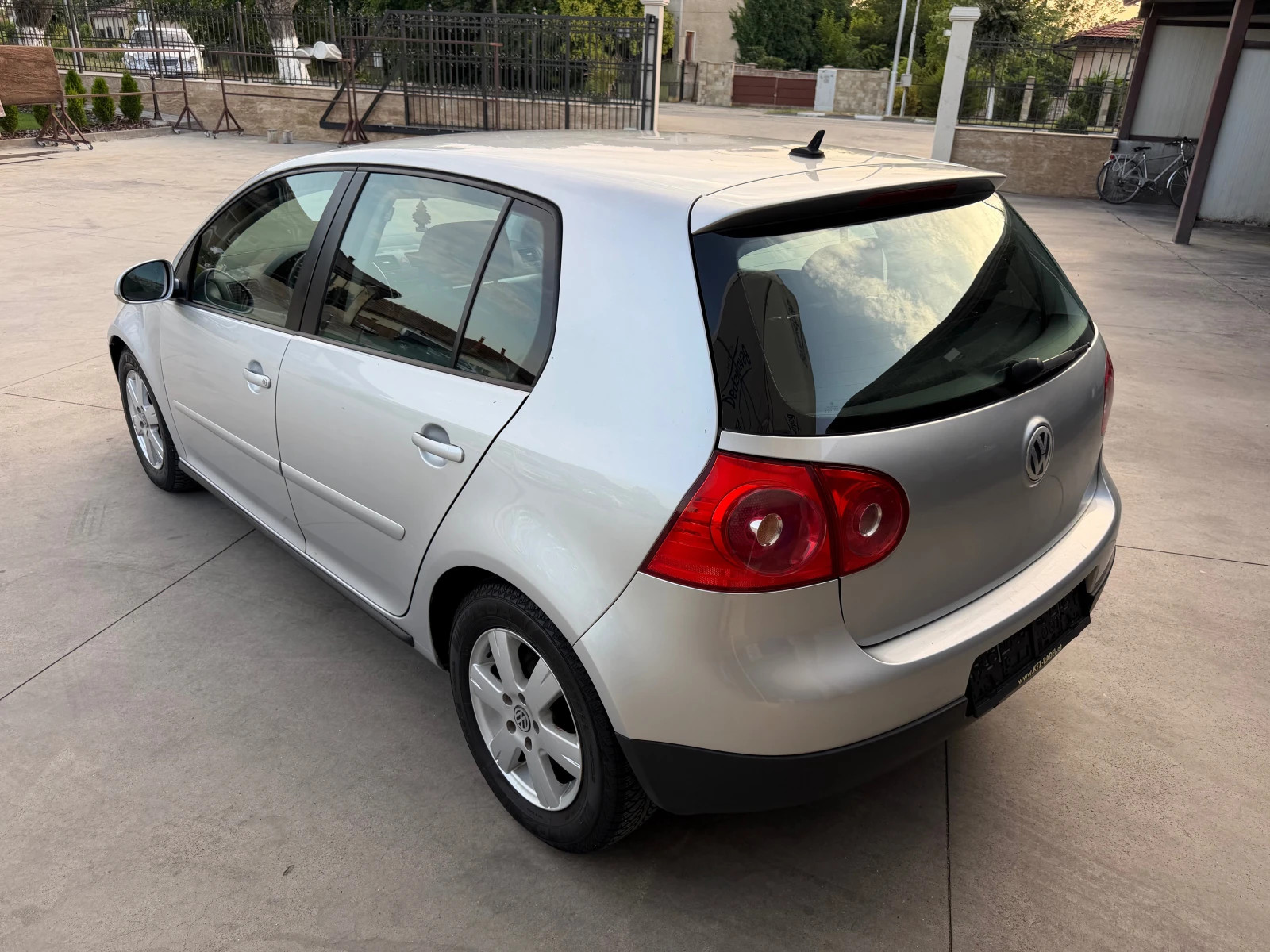 VW Golf 1.9TDI, снимка 2 - Автомобили и джипове - 55426307