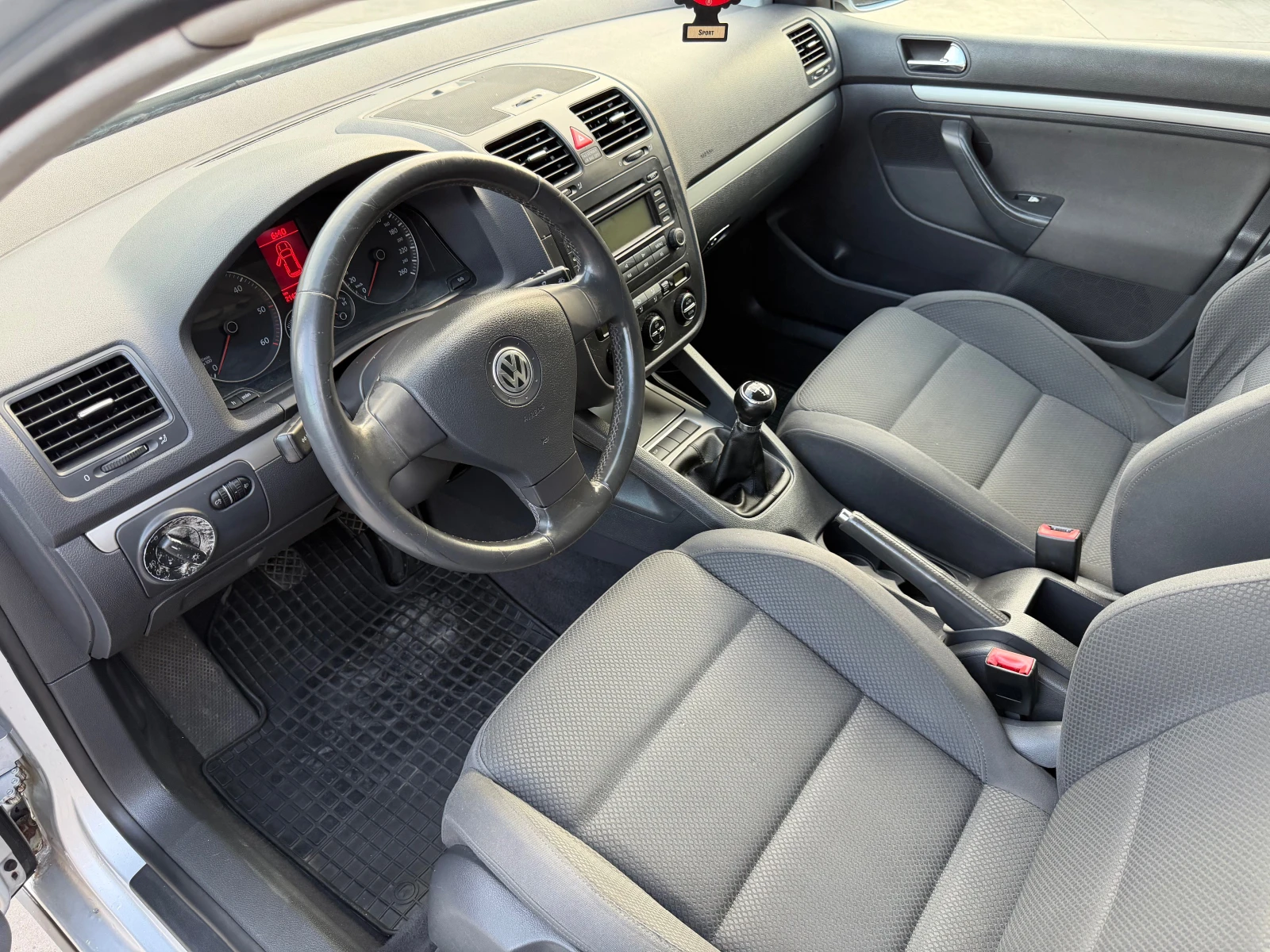 VW Golf 1.9TDI, снимка 11 - Автомобили и джипове - 55426307