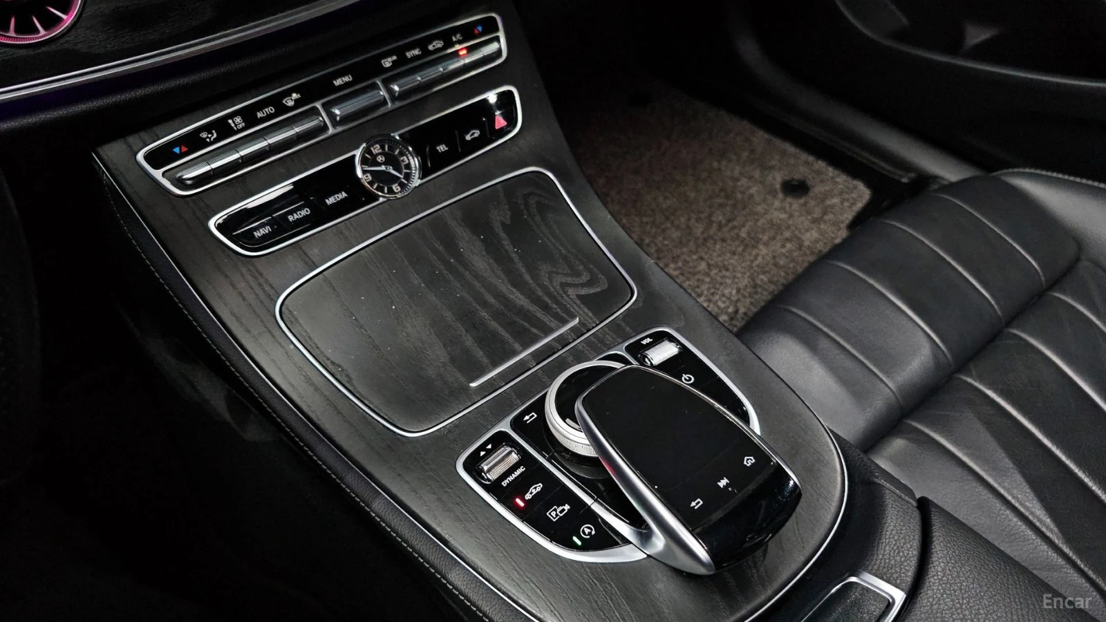 Mercedes-Benz E 220 D COUPE AMG-LINE Автокредит Цена до България, снимка 12 - Автомобили и джипове - 55491497