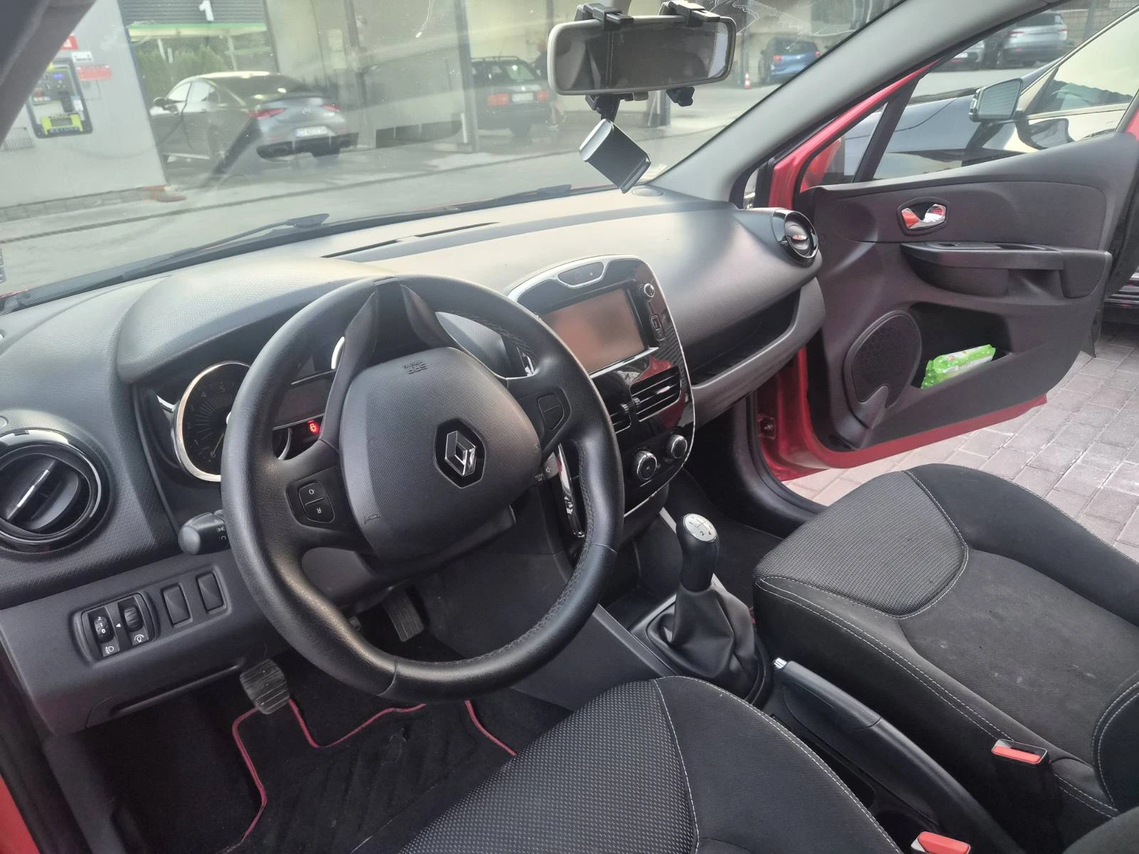 Renault Clio, снимка 7 - Автомобили и джипове - 55529453