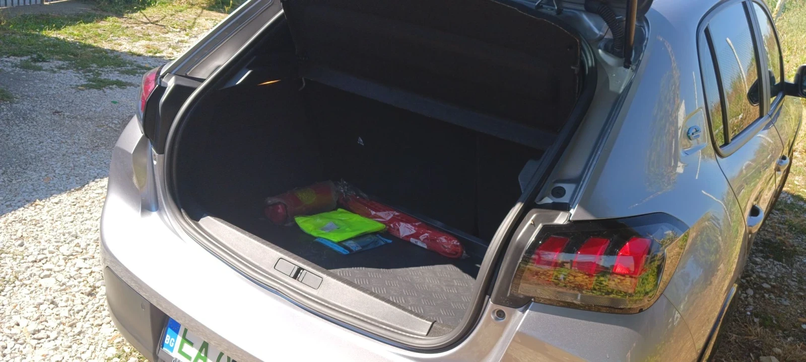 Peugeot 208 e | Mobile.bg � ����������� 11