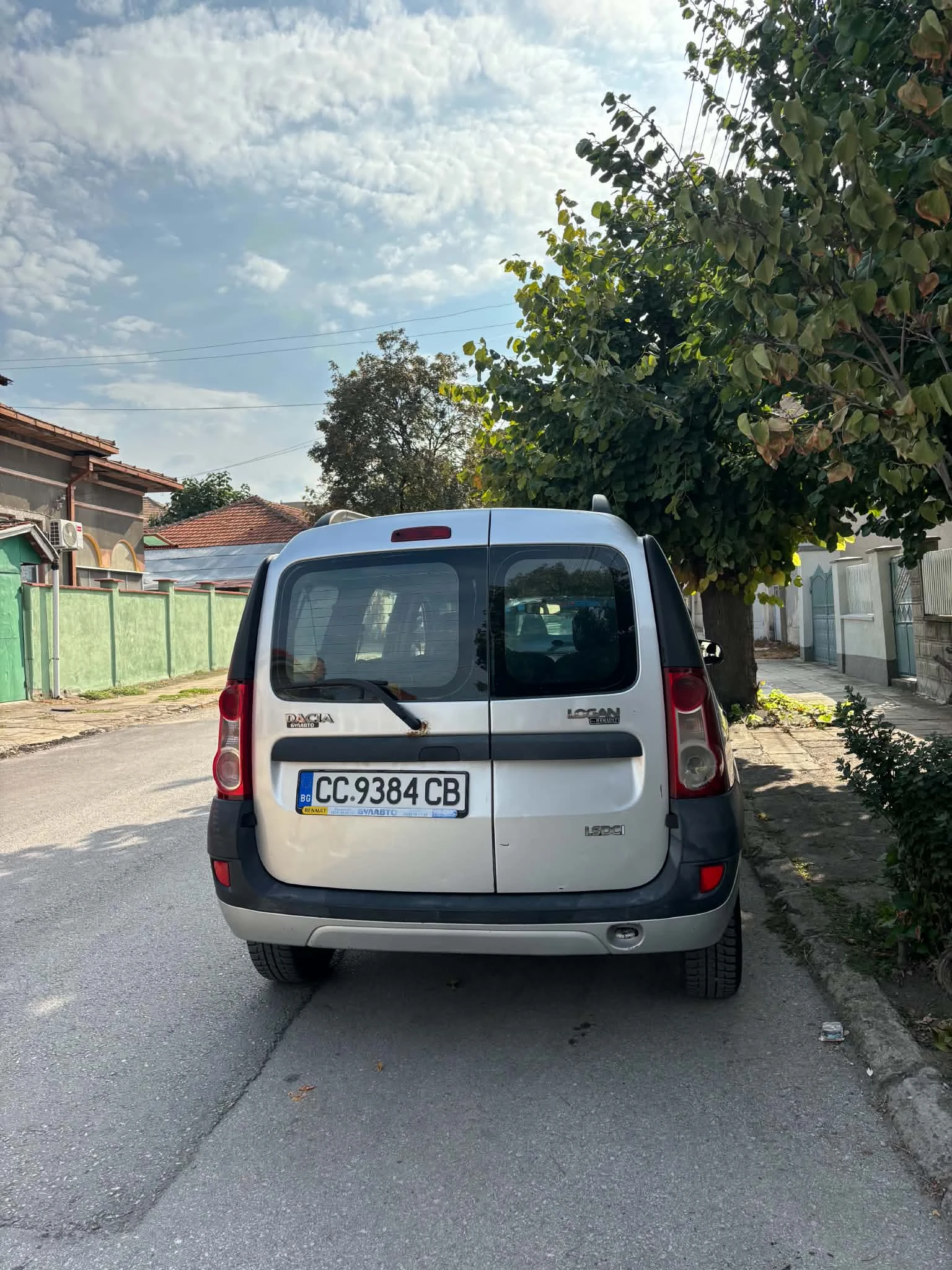 Dacia Logan 1.5dci, снимка 8 - Автомобили и джипове - 56144117