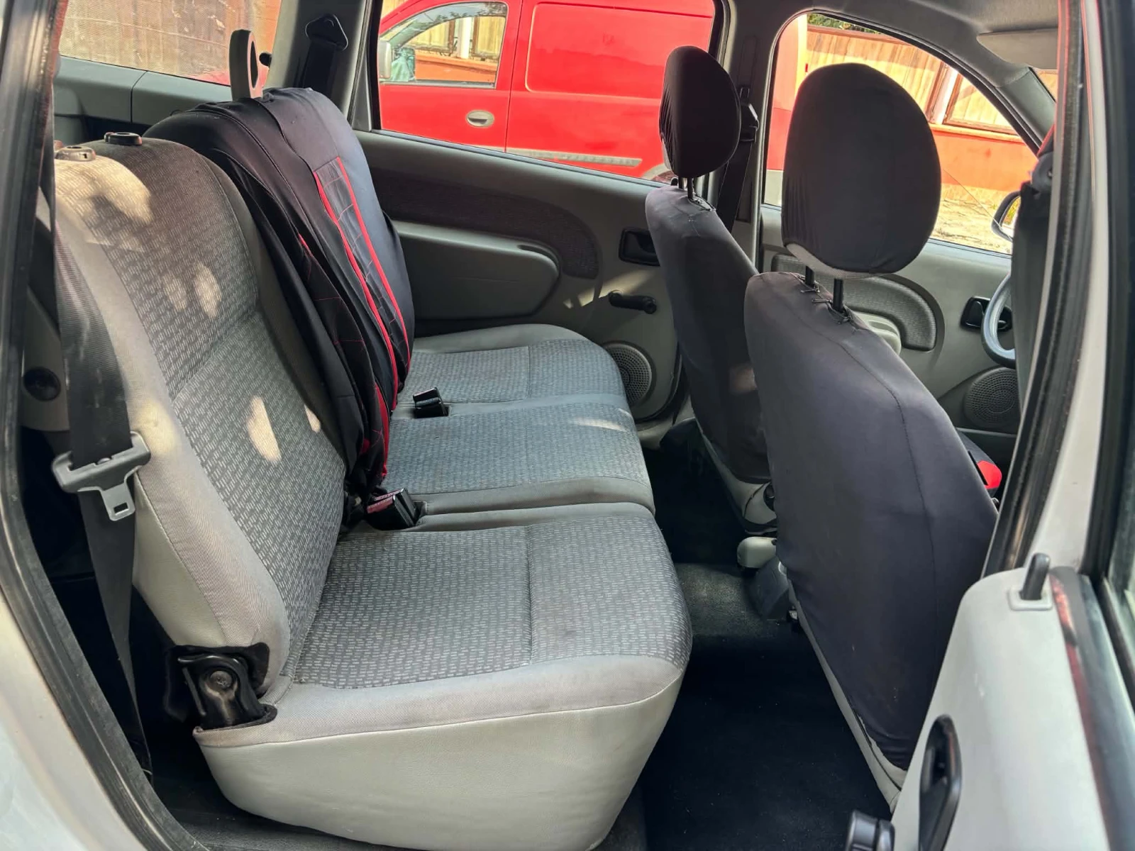Dacia Logan 1.5dci, снимка 6 - Автомобили и джипове - 56144117
