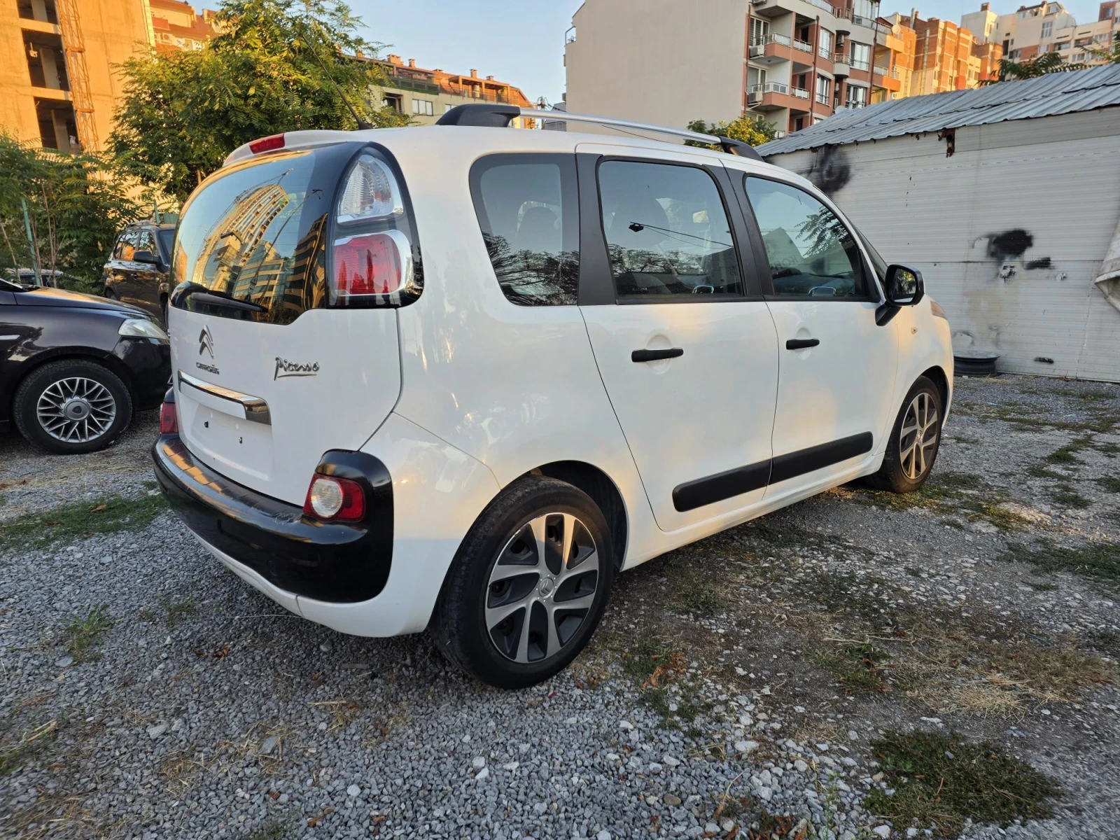 Citroen C3 Picasso 1.6HDI 92k.c., снимка 4 - Автомобили и джипове - 56204572