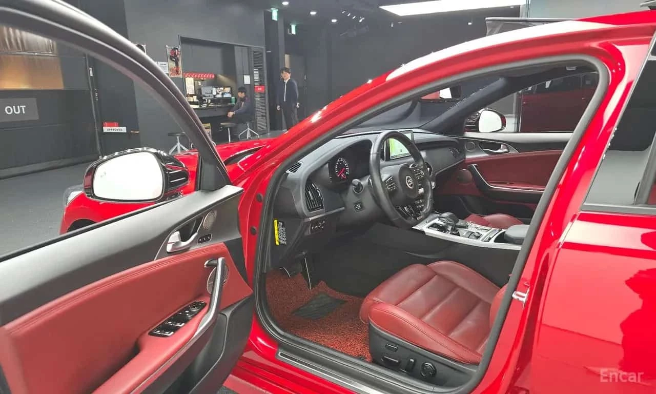 Kia Stinger * 3.3 Turbo AWD * , снимка 10 - Автомобили и джипове - 56597301