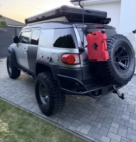 Toyota Fj cruiser 4.0 V6 Бензин/Газ 4х4 УНИКАТ, снимка 4