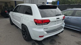 Jeep Grand cherokee SRT 6.4* PANO* ALCANTARA* ПОДГРЕВ* ОБДУХВ* DISTR., снимка 3