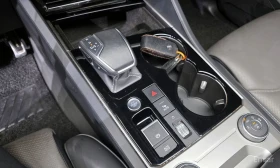 VW Touareg - 37179 € / 72715.80 лв. - 39805589 9