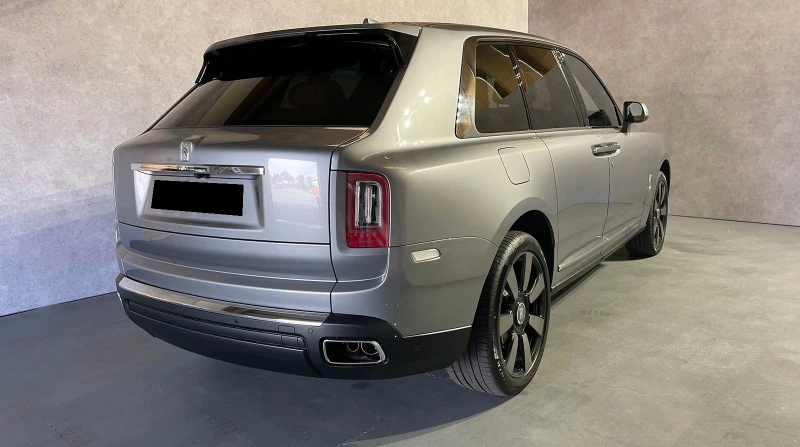 Rolls-Royce Cullinan V12/ SHOOTING STAR/ BESPOKE/ TV/ NIGHT VISION/ 22/, снимка 6 - Автомобили и джипове - 47520870