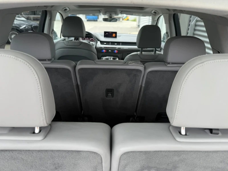 Audi Q7 OFFROAD пакет+ S-Line+ + Matrix+ Панорама+ Печка+ , снимка 12 - Автомобили и джипове - 50384551