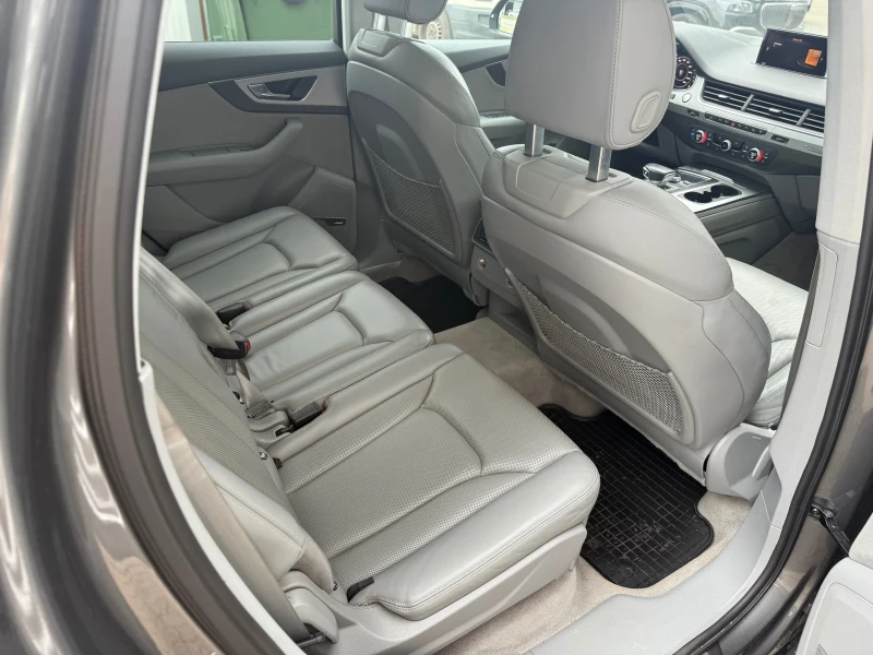 Audi Q7 OFFROAD пакет+ S-Line+ + Matrix+ Панорама+ Печка+ , снимка 11 - Автомобили и джипове - 50384551