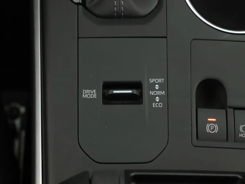 Toyota Highlander HYBRID/243HP/CAM/KLESS/L.ASS/CARPLAY/AMBI/LED/730f, снимка 12 - Автомобили и джипове - 51670637