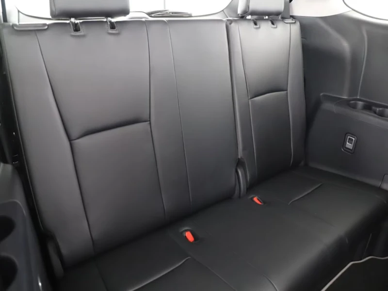 Toyota Highlander HYBRID/243HP/CAM/KLESS/L.ASS/CARPLAY/AMBI/LED/730f, снимка 14 - Автомобили и джипове - 51670637