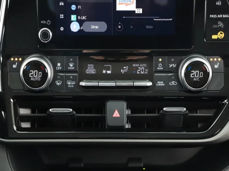 Toyota Highlander HYBRID/243HP/CAM/KLESS/L.ASS/CARPLAY/AMBI/LED/730f, снимка 10 - Автомобили и джипове - 51670637