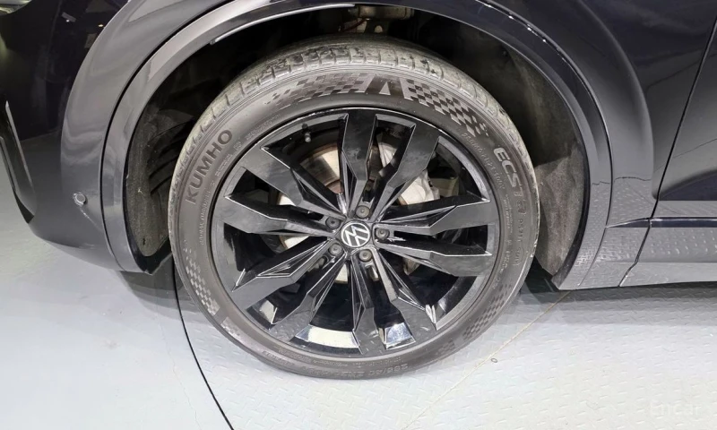 VW Touareg, снимка 5 - Автомобили и джипове - 53058527