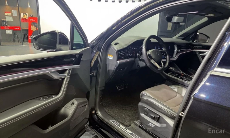 VW Touareg, снимка 10 - Автомобили и джипове - 53058527